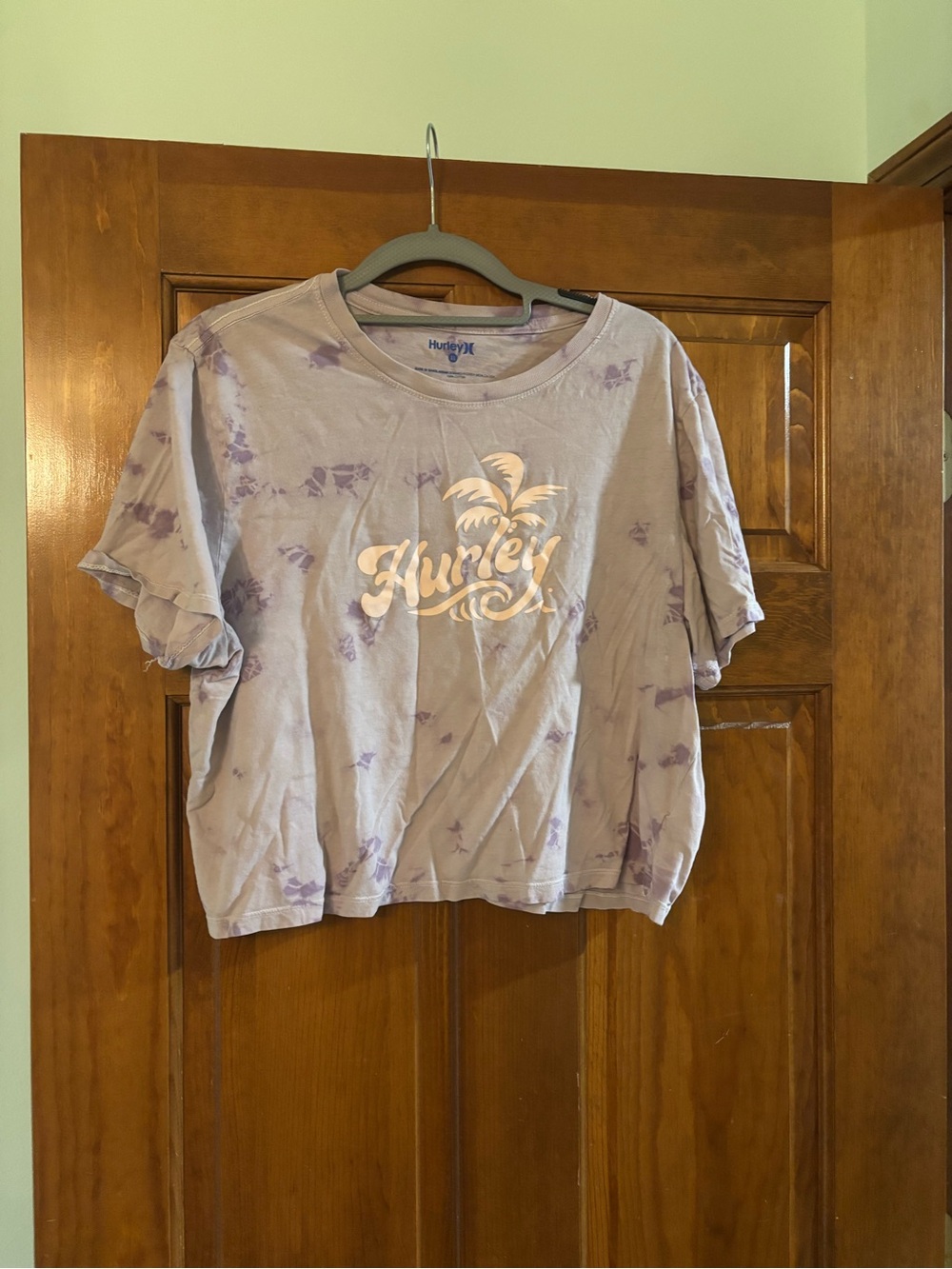 Hurley Lavender Tie-Dye Palm Logo Crop Tee